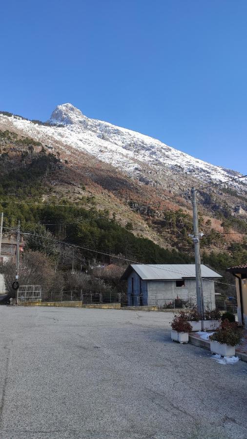 Albergo "Da Gigi" Celano Exterior foto